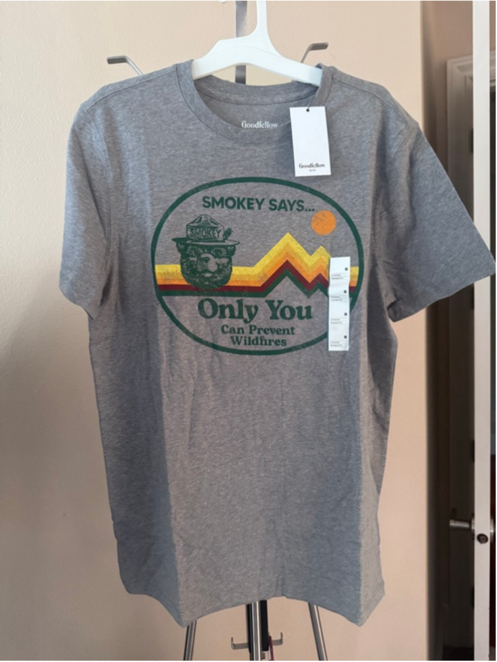 Goodfellow & Co Men's Gray Smokey Bear T-Shirt Medium